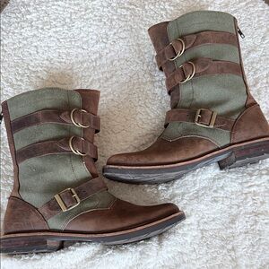 LL Bean Leather and Canvas Old Port Boots. Women’s 11